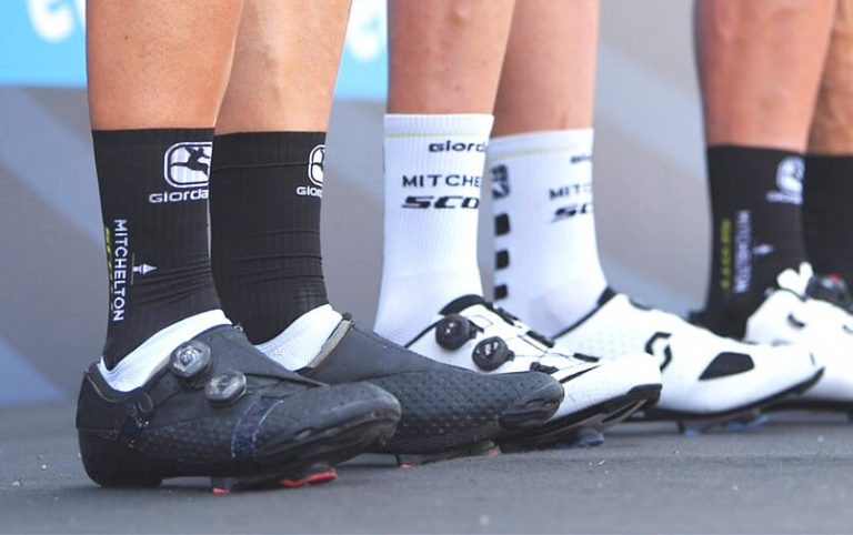 Black socks vs. white socks